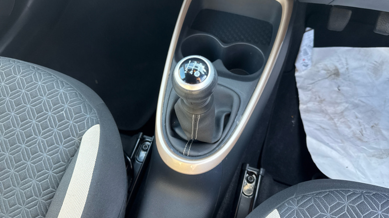 Toyota Aygo X 1.0 VVT-i Edge 5dr Petrol Hatchback
